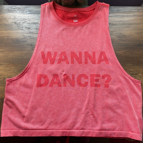 aerie OFFLINE Red Graphic Crop Tank - Picture 3 of 7